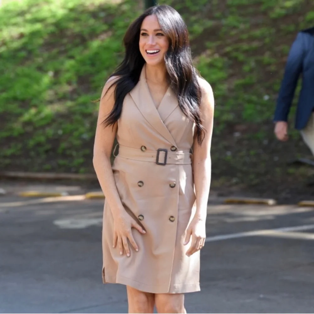 Banana Republic | Dresses | Nwt Classic Banana Republic Double Breasted Trench Dress Color Tan Size 6 | Poshmark Banana Republic | Dresses | Nwt Classic Banana Republic Double Breasted Trench Dress Color Tan Size 6 | Poshmark
